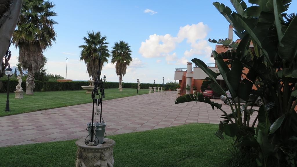 Il Giardino Monticciolo 호텔 카스텔라마레델골포 외부 사진